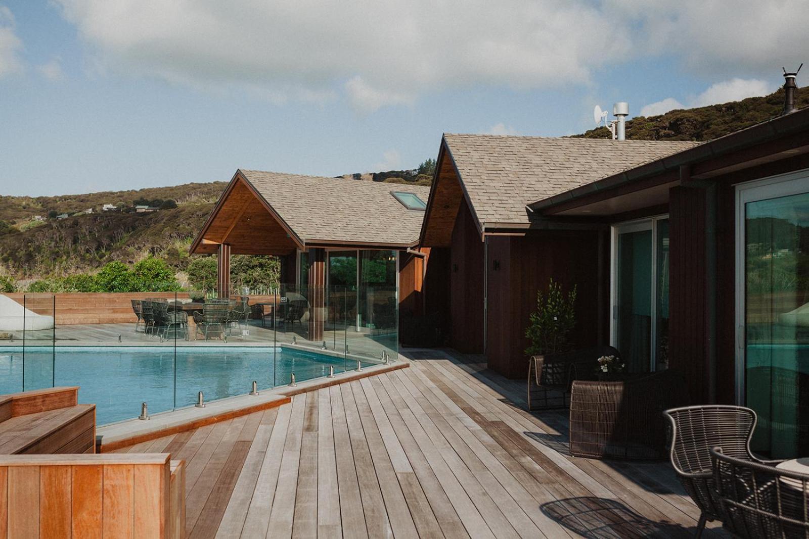 Te Whaanga Retreat & Spa Raglan Exterior photo